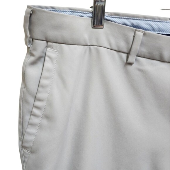 Peter Millar Crown Shorts Mens 42 Gray Chino Flat Front Golf Performance Preppy - Picture 5 of 9